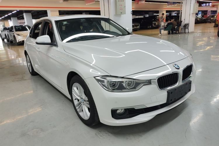 Used BMW 3 Series 2016 320Li Fashion Model Front Right 45 Deg