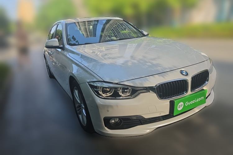 Used BMW 3 Series 2016 320Li Fashion Model Front Right 45 Deg