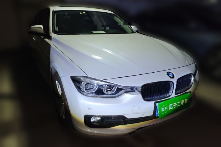 Used BMW 3 Series 2016 320Li Fashion Model Front Right 45 Deg