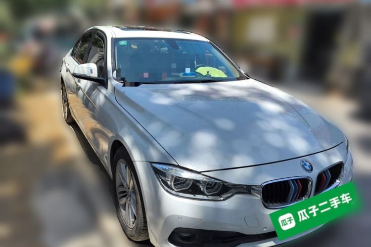 Used BMW 3 Series 2016 320i Fashion Model Front Right 45 Deg