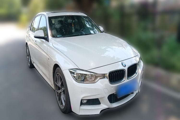 Used BMW 3 Series 2016 320i M Sport Front Right 45 Deg