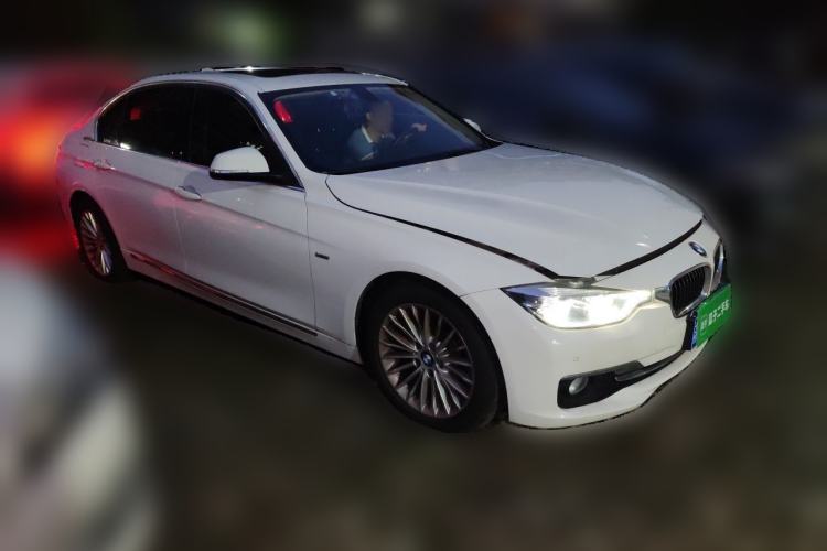 Used BMW 3 Series 2016 320Li Fashion Model Front Right 45 Deg