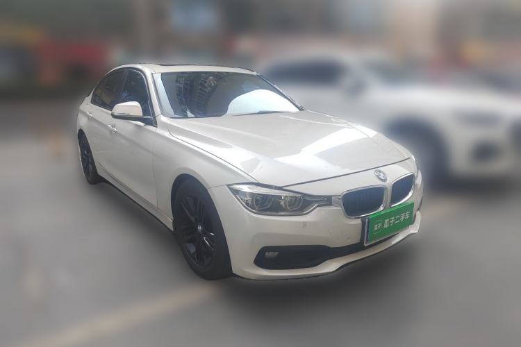 Used BMW 3 Series 2016 320i Fashion Model Front Right 45 Deg