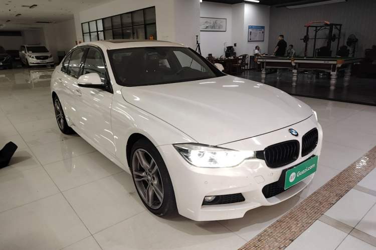Used BMW 3 Series 2016 328i M Sport Front Right 45 Deg