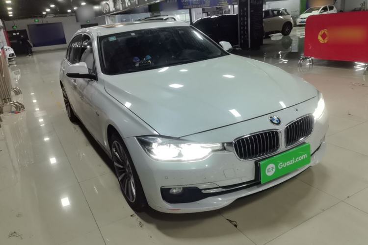 Used BMW 3 Series 2016 328Li xDrive Luxury Design Package Front Right 45 Deg