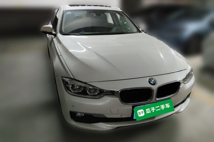 Used BMW 3 Series 2016 328Li Fashion Model Front Right 45 Deg