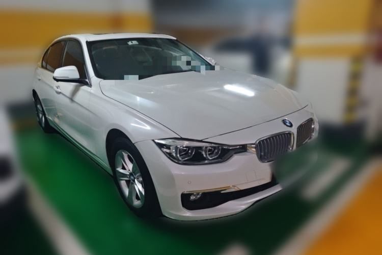 Used BMW 3 Series 2016 316Li Fashion Model Front Right 45 Deg