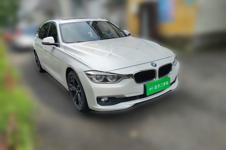 Used BMW 3 Series 2016 328Li Fashion Model Front Right 45 Deg