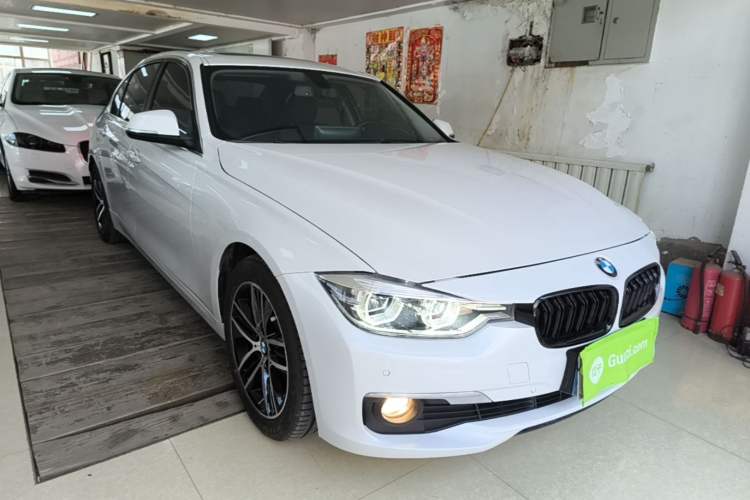 Used BMW 3 Series 2016 320Li Ambition Model Front Right 45 Deg