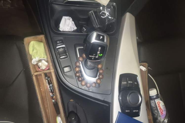 Used BMW 3 Series 2016 320Li Ambition Model Gear Lever