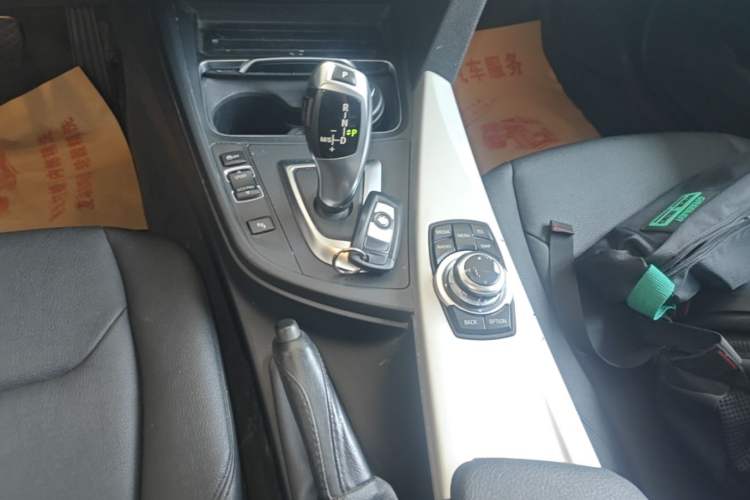 Used BMW 3 Series 2016 320Li Fashion Model Gear Lever