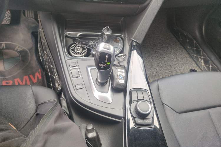 Used BMW 3 Series 2016 316Li Fashion Model Gear Lever