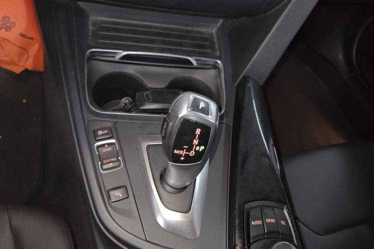 Used BMW 3 Series 2016 320Li Ambition Model Gear Lever