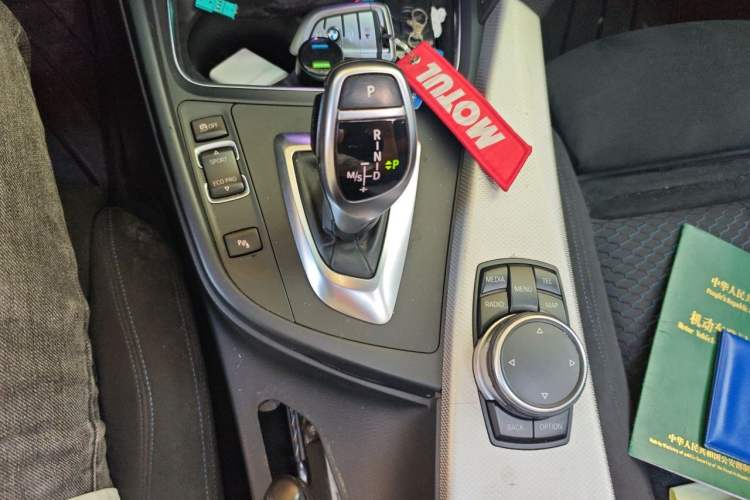 Used BMW 3 Series 2016 328i M Sport Gear Lever