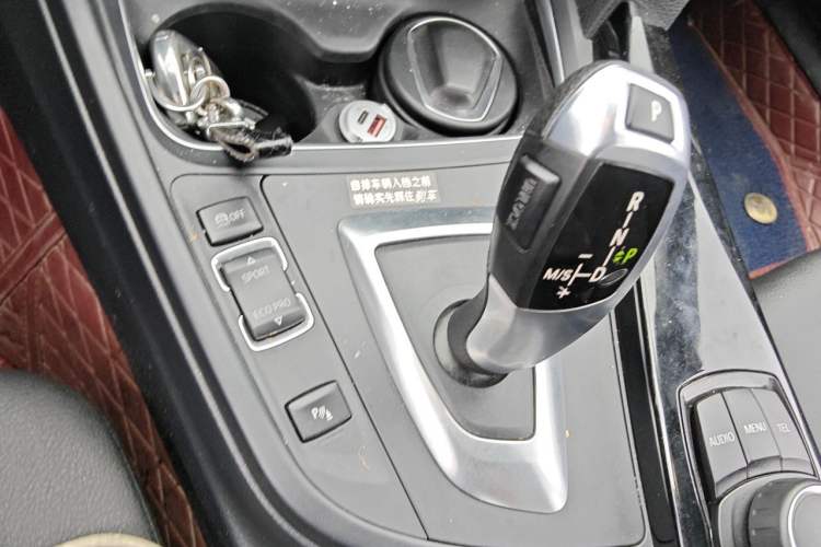 Used BMW 3 Series 2016 316i Fashion Model Gear Lever