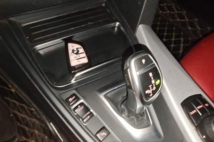 Used BMW 3 Series 2016 320i M Sport Gear Lever