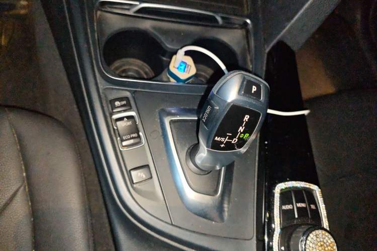 Used BMW 3 Series 2016 320Li Ambition Model Gear Lever