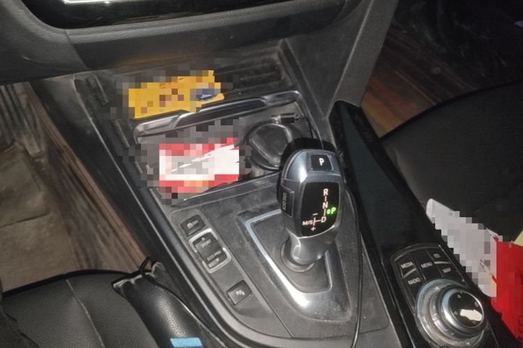 Used BMW 3 Series 2016 320Li Fashion Model Gear Lever