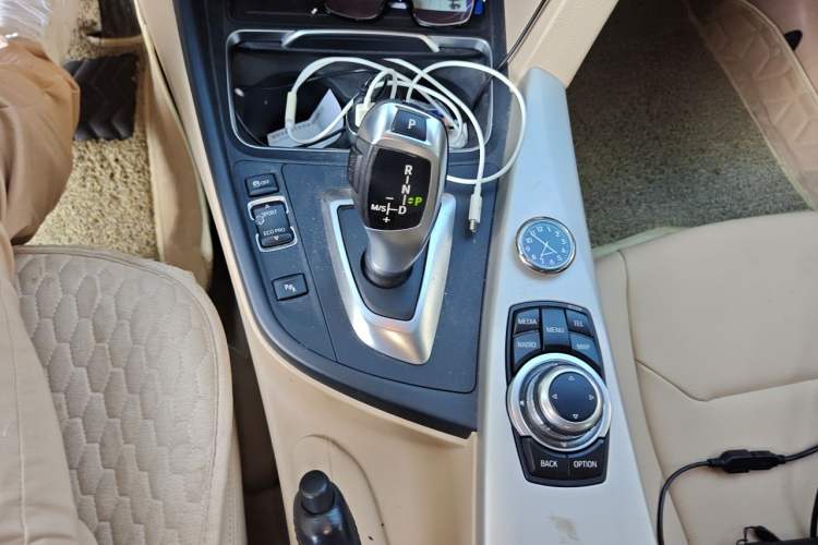 Used BMW 3 Series 2016 320i Fashion Model Gear Lever