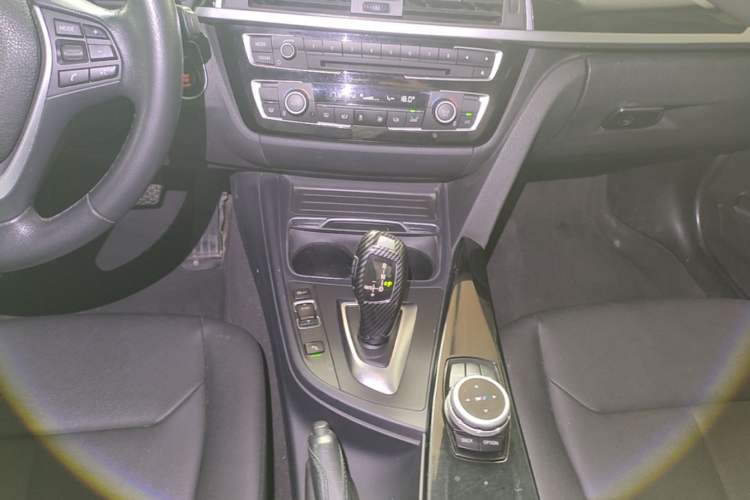 Used BMW 3 Series 2016 320Li Ambition Model Gear Lever