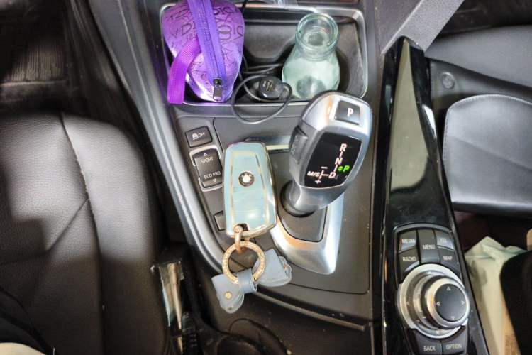 Used BMW 3 Series 2016 320i Fashion Model Gear Lever