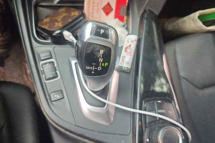 Used BMW 3 Series 2016 320Li Ambition Model Gear Lever
