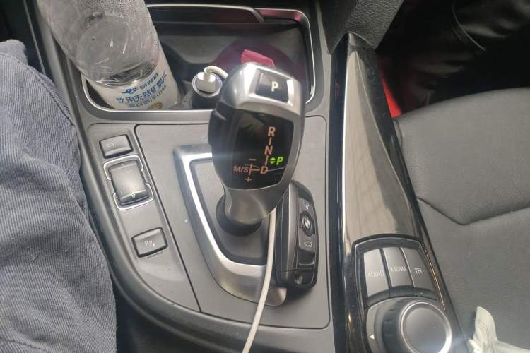 Used BMW 3 Series 2016 320Li Ambition Model Gear Lever