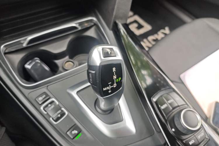 Used BMW 3 Series 2016 320Li Ambition Model Gear Lever