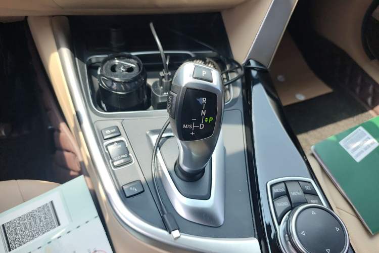 Used BMW 3 Series 2016 320Li Ambition Model Gear Lever