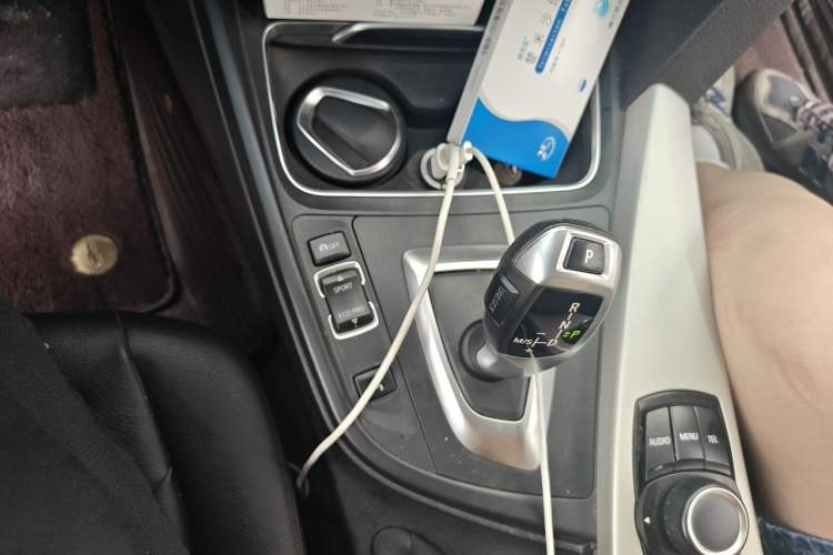 Used BMW 3 Series 2016 320Li Ambition Model Gear Lever