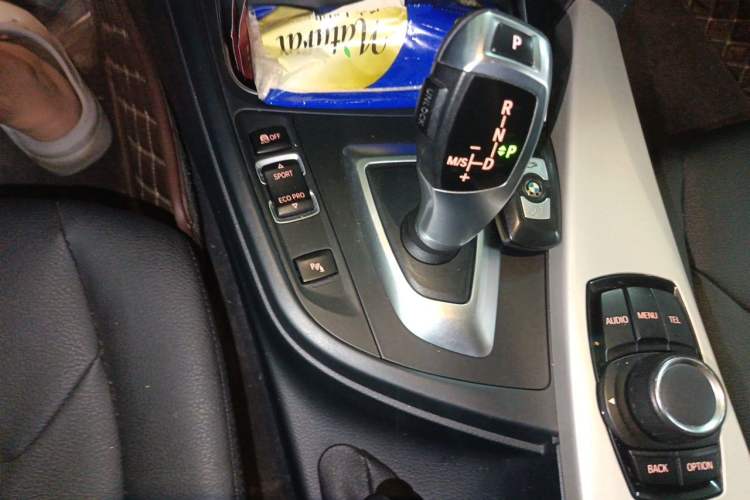 Used BMW 3 Series 2016 320Li Ambition Model Gear Lever