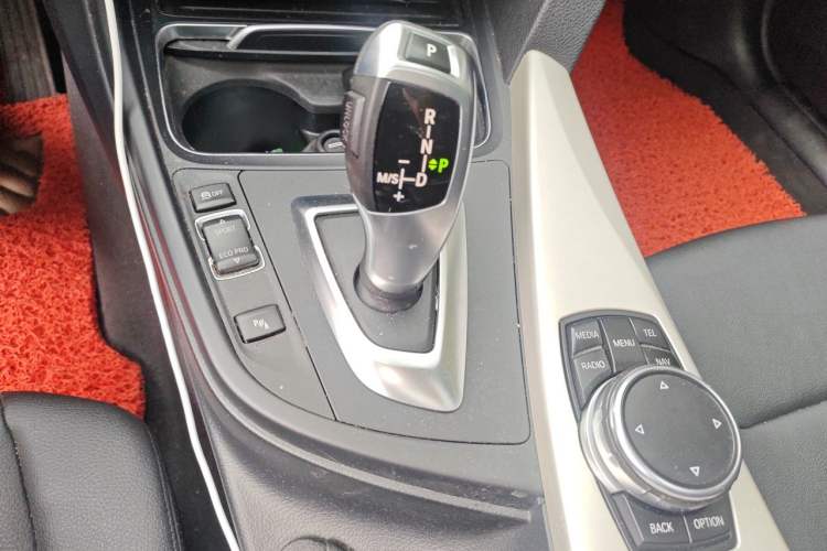 Used BMW 3 Series 2016 320Li Fashion Model Gear Lever