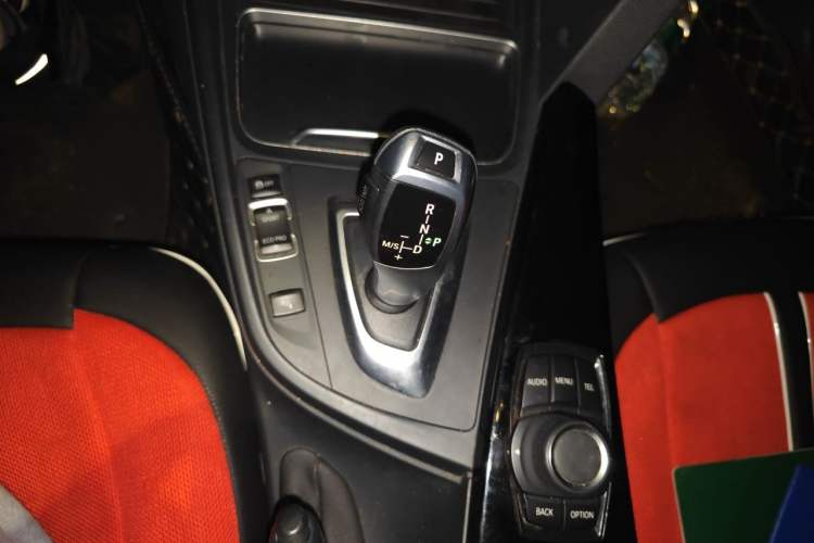 Used BMW 3 Series 2016 328Li Fashion Model Gear Lever