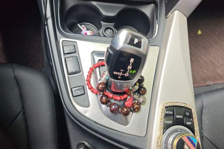 Used BMW 3 Series 2016 320i Fashion Model Gear Lever