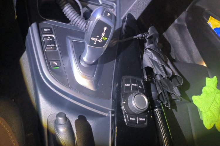 Used BMW 3 Series 2016 320Li Ambition Model Gear Lever