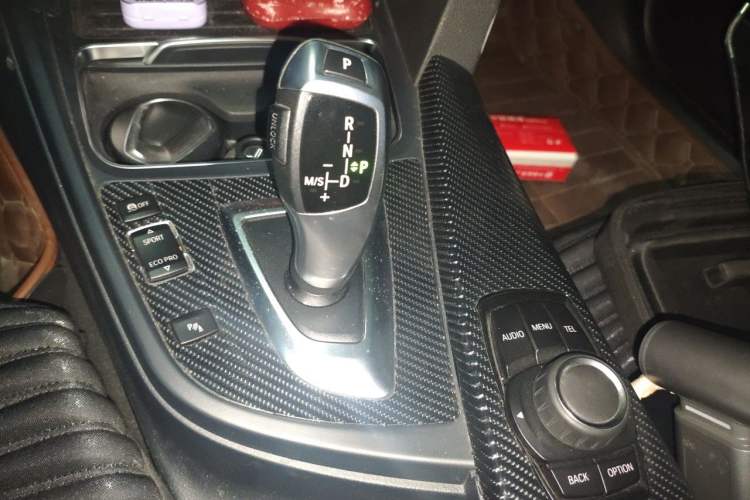 Used BMW 3 Series 2016 320Li Fashion Model Gear Lever