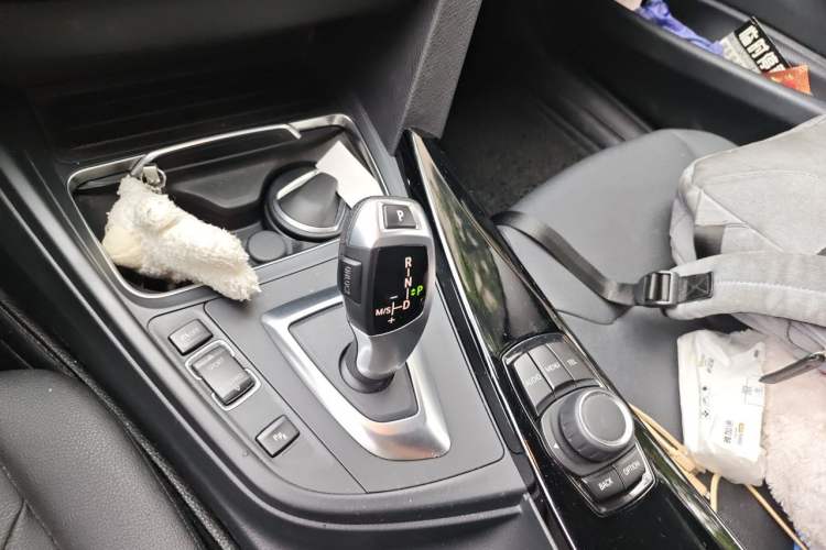 Used BMW 3 Series 2016 316i Fashion Model Gear Lever