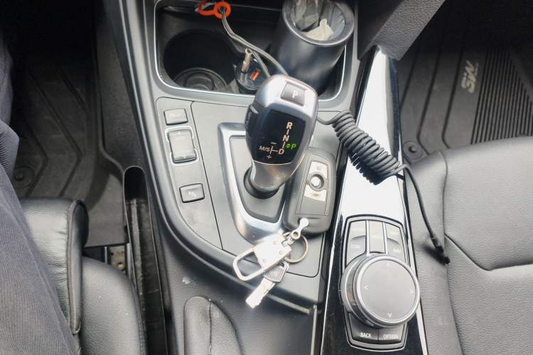 Used BMW 3 Series 2016 320Li Ambition Model Gear Lever