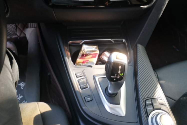 Used BMW 3 Series 2016 320Li Fashion Model Gear Lever