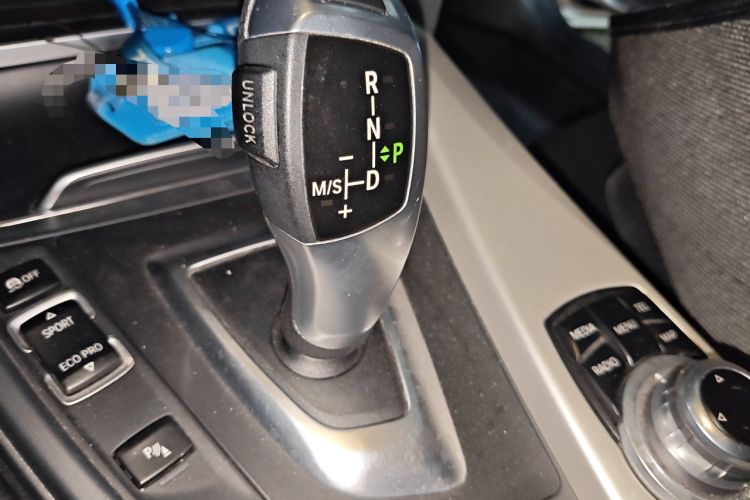 Used BMW 3 Series 2016 320Li Fashion Model Gear Lever