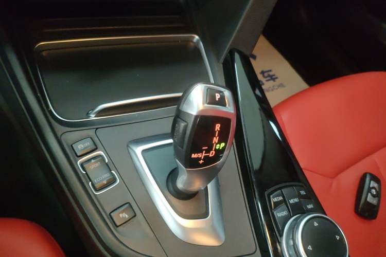 Used BMW 3 Series 2016 316i Fashion Model Gear Lever