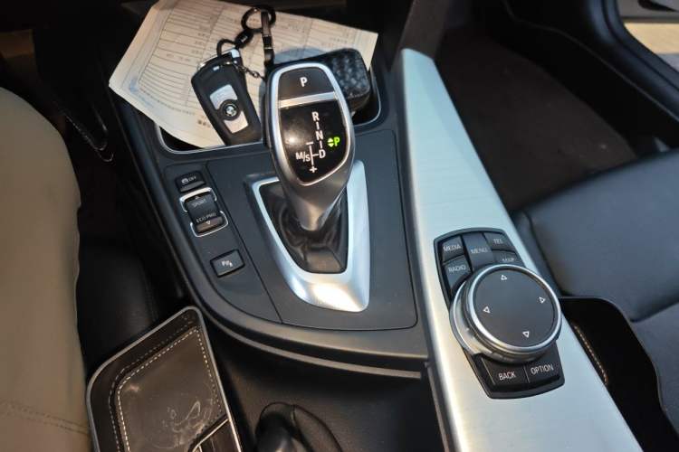 Used BMW 3 Series 2016 328Li Fashion Model Gear Lever
