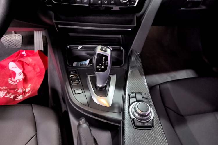 Used BMW 3 Series 2016 320Li Fashion Model Gear Lever