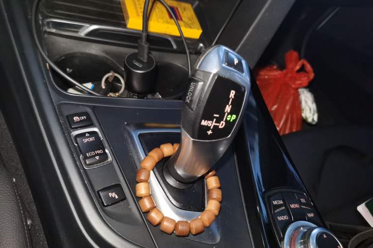 Used BMW 3 Series 2016 320Li Fashion Model Gear Lever