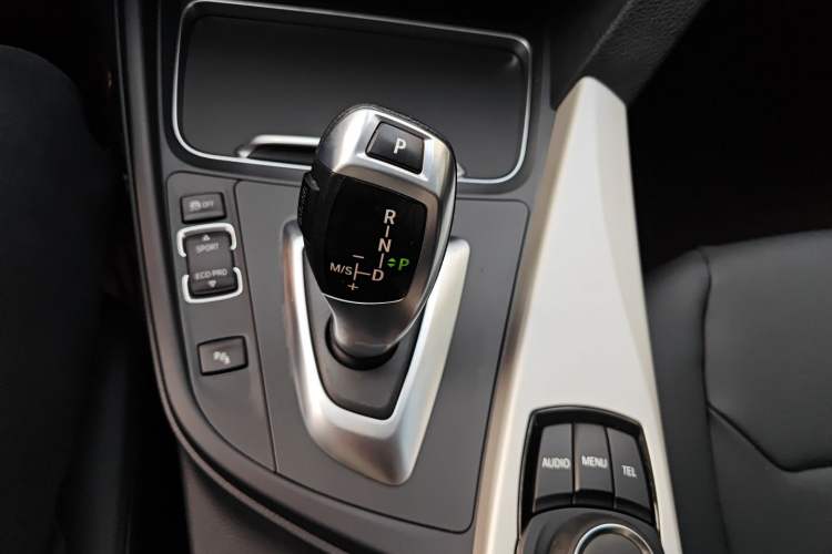 Used BMW 3 Series 2016 316Li Fashion Model Gear Lever