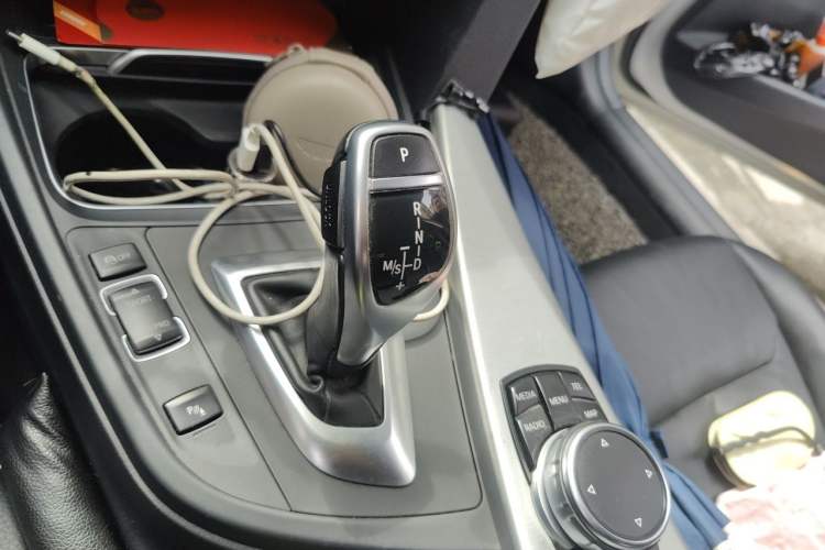 Used BMW 3 Series 2016 328Li Fashion Model Gear Lever