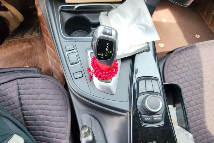 Used BMW 3 Series 2016 316Li Fashion Model Gear Lever