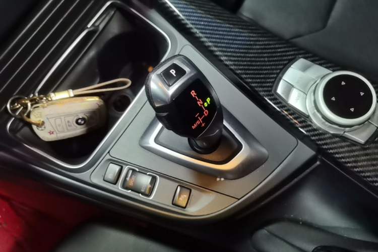 Used BMW 3 Series 2016 320Li Fashion Model Gear Lever