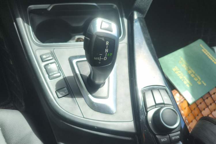 Used BMW 3 Series 2016 316i Fashion Model Gear Lever