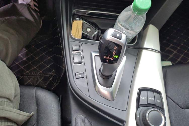 Used BMW 3 Series 2016 320Li Ambition Model Gear Lever
